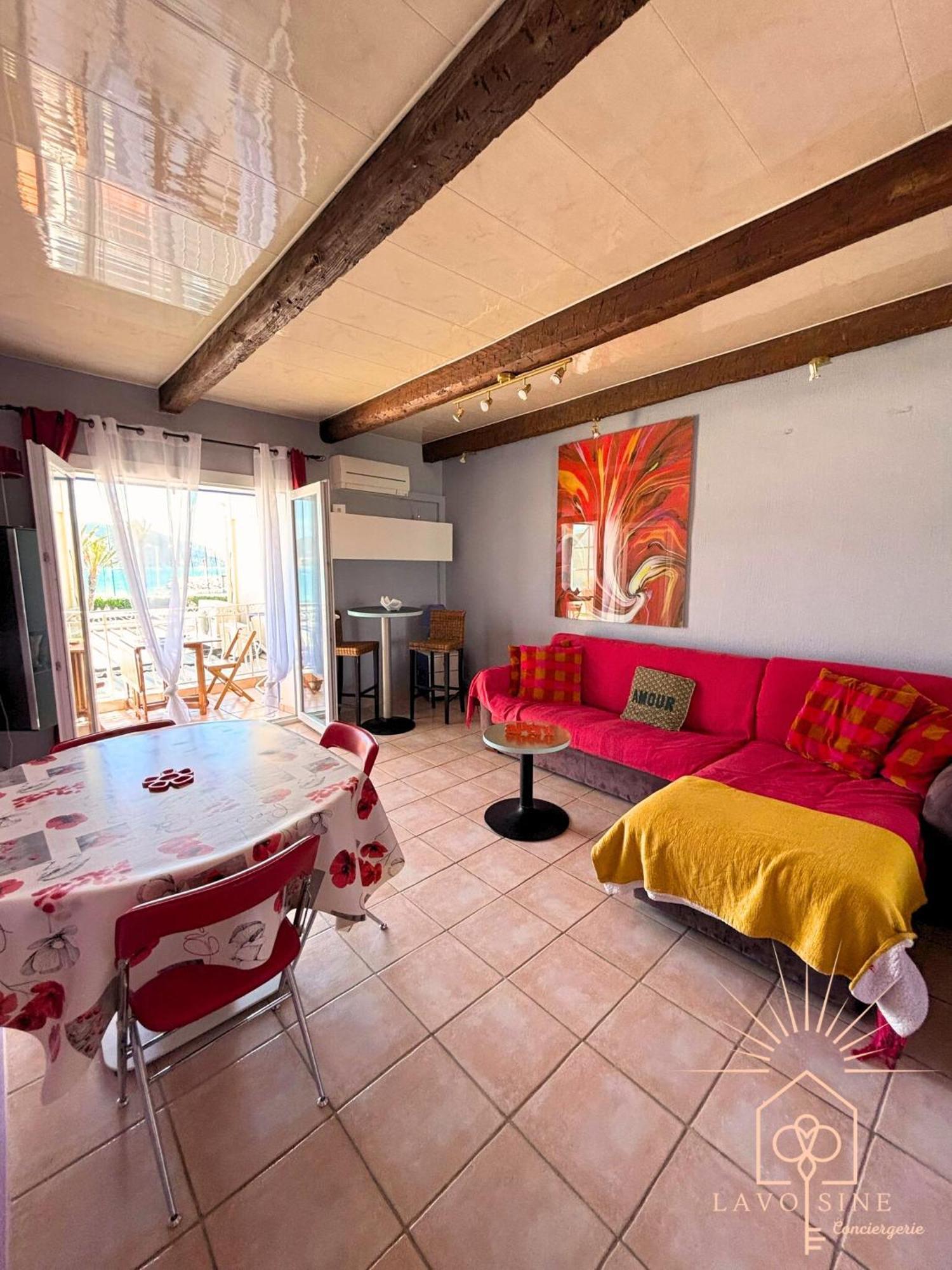 Les Pieds Dans L'Eau Apartment Saint-Cyr-sur-Mer Exterior photo